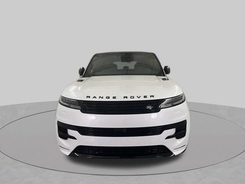 Used 2025 Land Rover Range Rover Sport Dynamic SE AWD/4WD image 2
