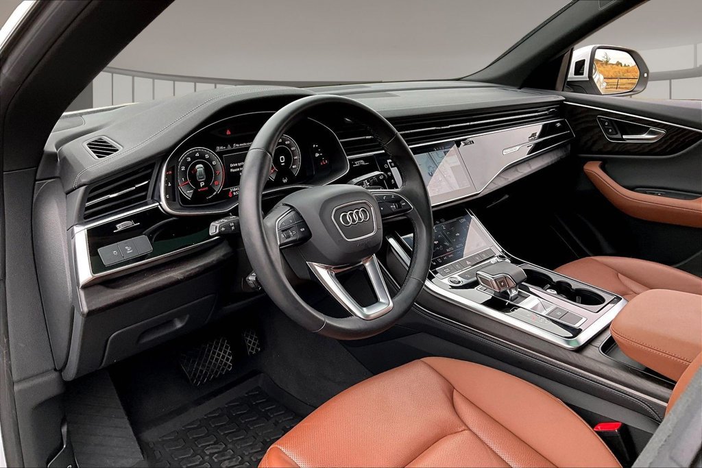 Used 2023 Audi Q8 Premium Plus AWD/4WD image 13