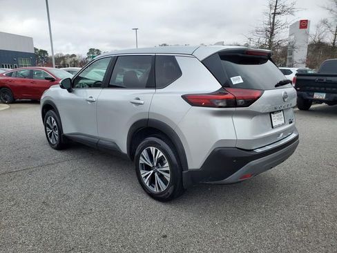 Certified 2023 Nissan Rogue SV image 6