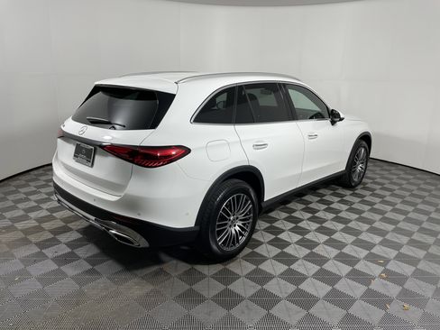Certified 2025 Mercedes-Benz GLC 300 image 5