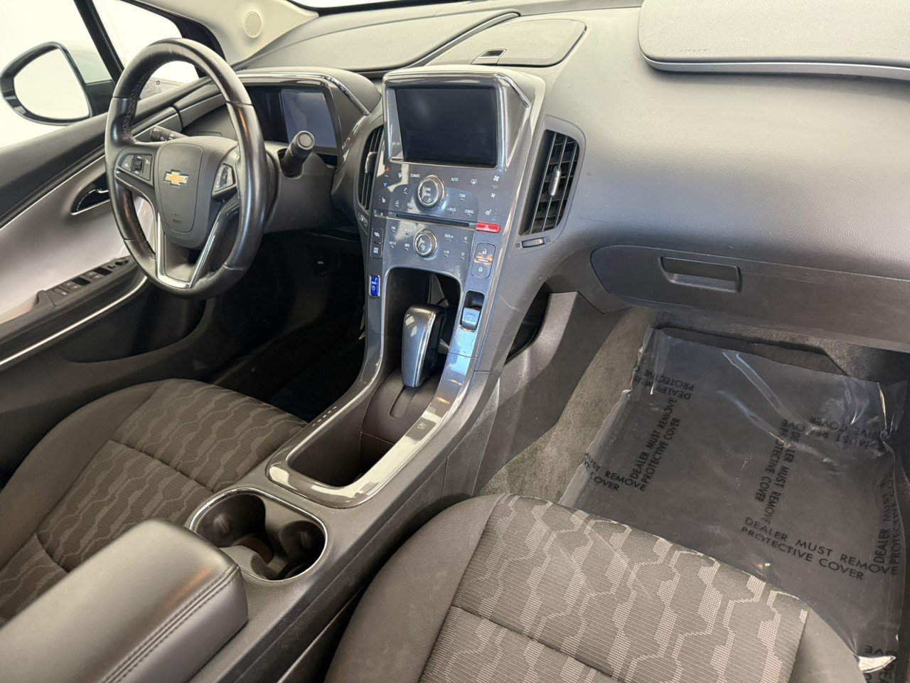 Used 2015 Chevrolet Volt FWD image 11