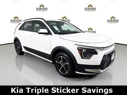 New 2025 Kia Niro EX