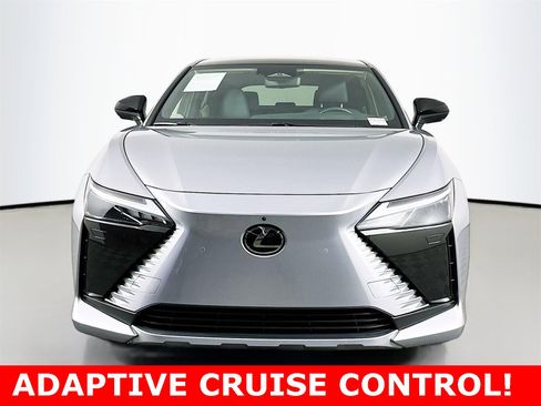Used 2023 Lexus RZ 450e Premium w/ Technology Package image 2