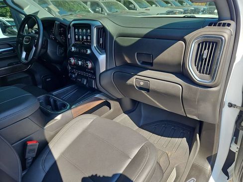 Used 2023 GMC Sierra 3500 SLT w/ SLT Premium Package AWD/4WD image 17