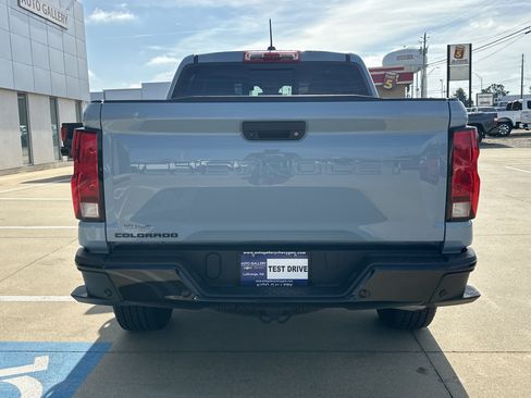 Certified 2025 Chevrolet Colorado W/T w/ WT Custom Package RWD image 7
