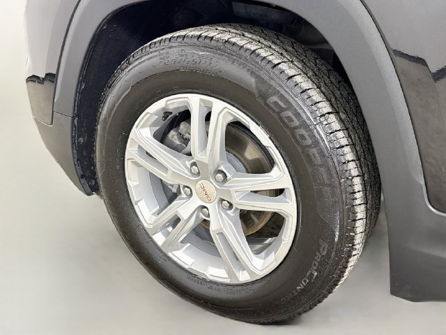 Used 2022 GMC Terrain SLE w/ Driver Convenience Package FWD image 33
