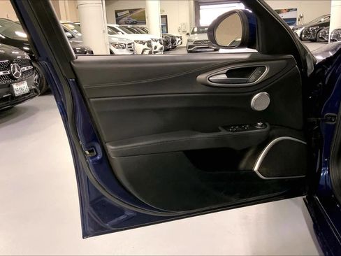 Used 2019 Alfa Romeo Giulia Ti Sport w/ Quick Order Package 22U Sport image 20