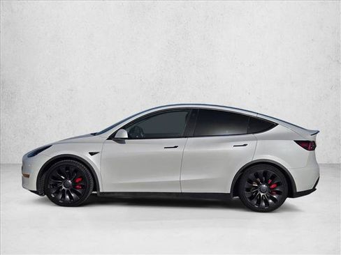 Used 2022 Tesla Model Y Performance AWD/4WD image 8