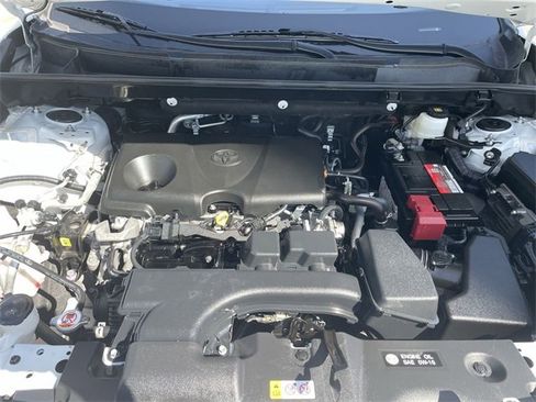 Used 2023 Toyota RAV4 XLE image 29