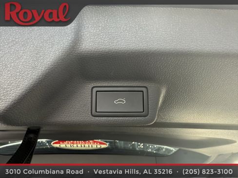 Certified 2025 Volkswagen ID. Buzz 1st Edition image 12