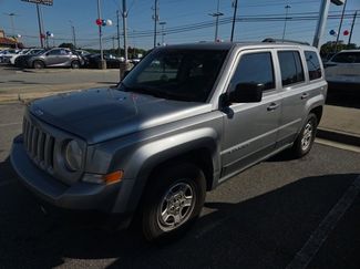 Used 2016 Jeep Patriot Sport w/ Power Value Group image 1