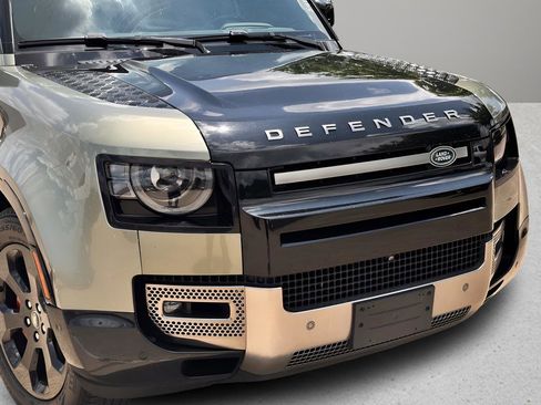 Used 2023 Land Rover Defender 110 X AWD/4WD image 24