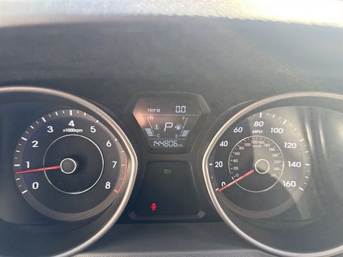 Used 2016 Hyundai Elantra SE FWD image 15