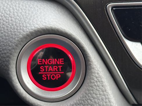 Used 2018 Honda Accord LX image 34