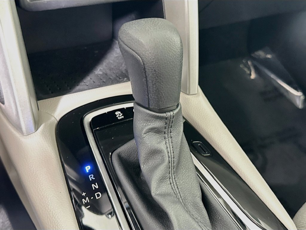 Certified 2025 Toyota Corolla Cross L FWD image 10