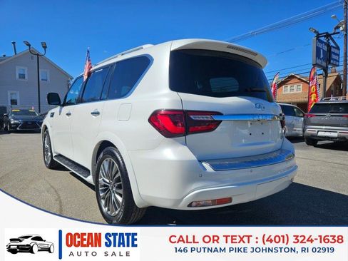 Used 2018 INFINITI QX80 4WD w/ Deluxe Technology Package image 3