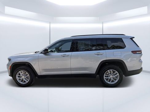 New 2026 Jeep Grand Cherokee L Laredo w/ Trailer Tow Package RWD image 6
