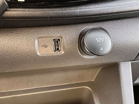 Used 2023 Ford Transit 350 XLT image 25