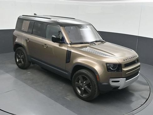 Used 2020 Land Rover Defender 110 SE AWD/4WD image 46
