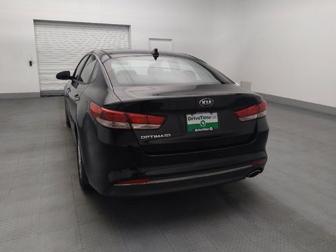 Used 2017 Kia Optima LX FWD image 6