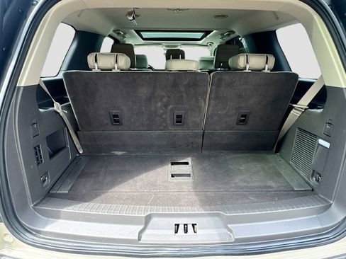 Used 2018 Ford Expedition Limited w/ Equipment Group 301A AWD/4WD image 24