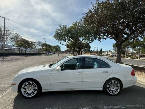 Used 2008 Mercedes-Benz E 350 Sedan image 4