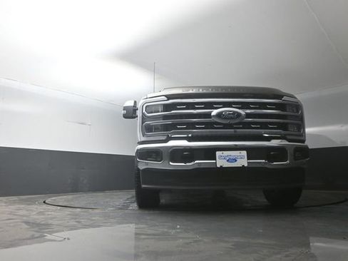 Certified 2025 Ford F250 Lariat w/ Lariat Ultimate Package AWD/4WD image 35