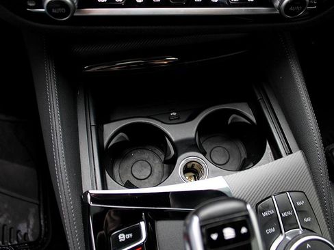 Used 2023 BMW M5 w/ Competition Package image 20