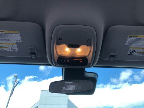 Used 2020 Buick Encore GX Select image 26