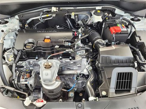 Used 2024 Honda HR-V LX image 27