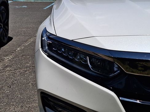 Used 2019 Honda Accord Sport image 3
