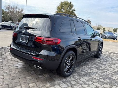 New 2026 Mercedes-Benz GLB 250 image 8
