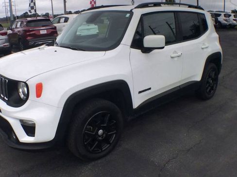 Used 2020 Jeep Renegade Latitude image 4