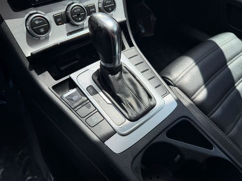 Used 2013 Volkswagen CC Sport FWD image 14