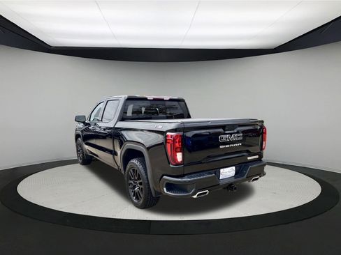 Used 2020 GMC Sierra 1500 Elevation w/ Elevation Value Package image 6