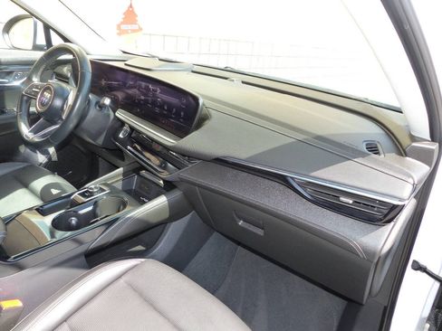 Used 2024 Buick Envision Preferred AWD/4WD image 35