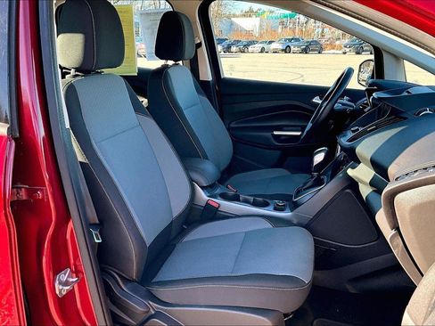 Used 2017 Ford C-MAX Energi SE w/ Equipment Group 401A image 7