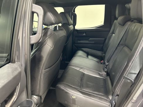 Used 2025 Toyota Tacoma TRD Off-Road image 23