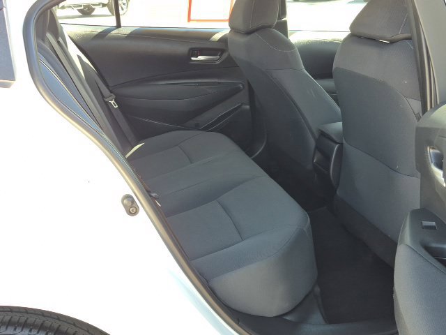 Used 2020 Toyota Corolla LE w/ Carpet Mat Package (TMS) FWD image 18