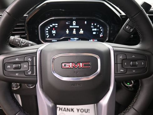 Used 2025 GMC Sierra 1500 SLT AWD/4WD image 17