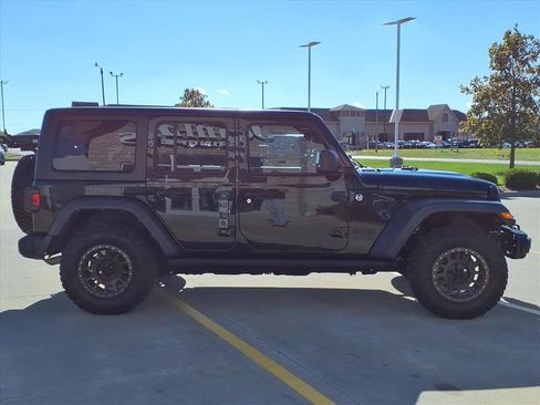 Used 2021 Jeep Wrangler Unlimited Sport AWD/4WD image 5
