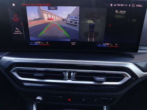 Used 2024 BMW 230i Coupe w/ Premium Package RWD image 9