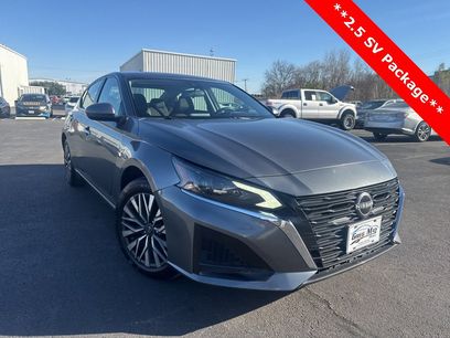 Used 2023 Nissan Altima 2.5 SV