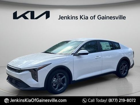 New 2026 Kia K4 FWD image 7