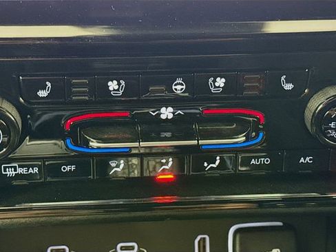 Used 2024 Jeep Grand Cherokee Trailhawk image 21