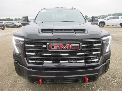 New 2026 GMC Sierra 2500 AT4 w/ AT4 Premium Plus Package AWD/4WD image 12