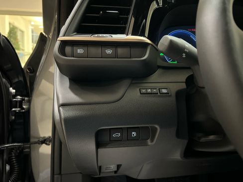 New 2026 Toyota Crown Limited w/ Advanced Technology Package image 19