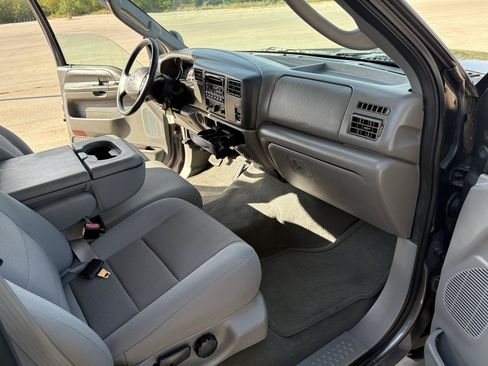 Used 2004 Ford F250 XLT RWD image 44