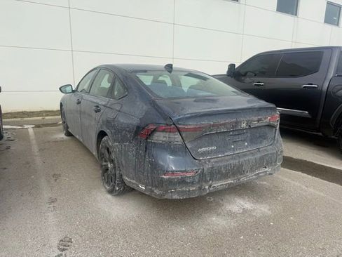Used 2025 Honda Accord SE image 4