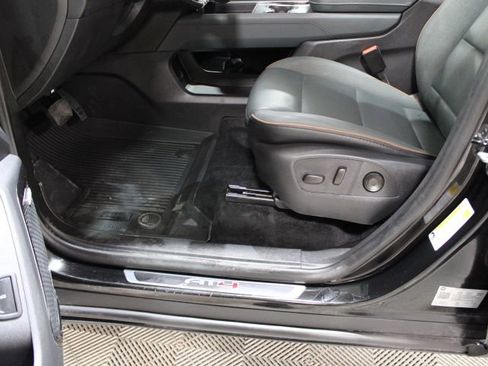 Certified 2024 GMC Acadia AT4 w/ Luxury Package image 17